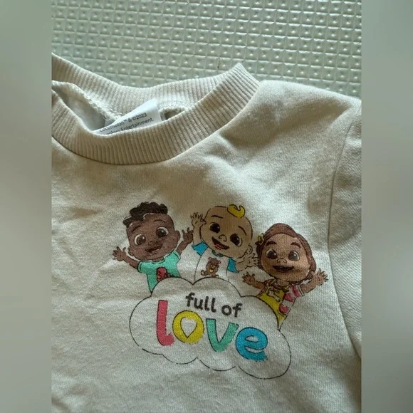Coceomelon|Baby gender neutral ‘Full of Love' Cream Sweatshirt•••12 months - Picture 3 of 5